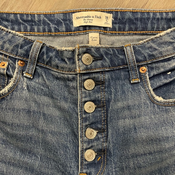 ABERCROMBIE CURVE LOVE JEANS - Picture 3 of 4